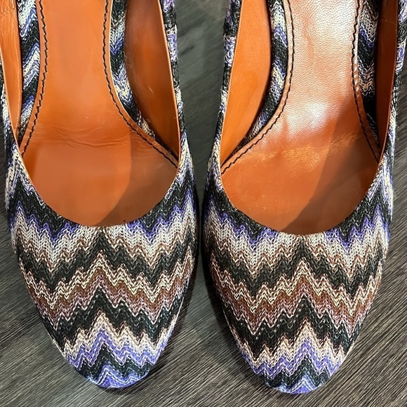 Missoni 37.5 / 7.5 Rashel Signature Chevron Pumps Heels - Picture 6 of 7
